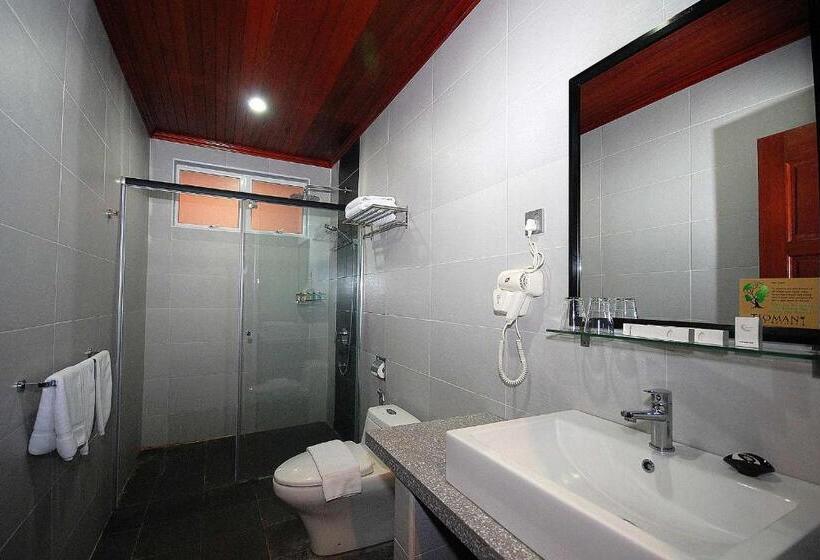 חדר אקזקיוטיב לשלושה, Tioman Dive Resort