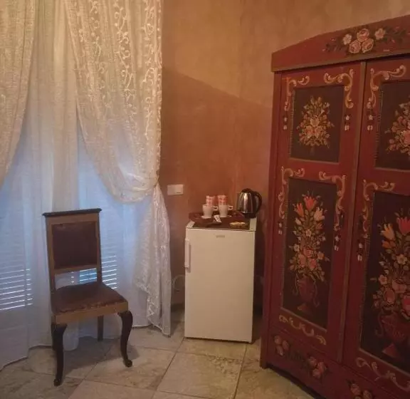 اتاق لوکس با وان آب گرم, Villamir B&b