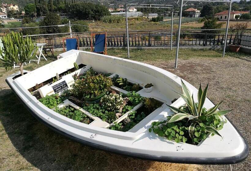 庭の見える１ベッドルームアパートメント, Villamir B&b