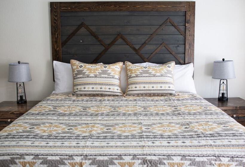 חדר דלוקס, Pine Lodge