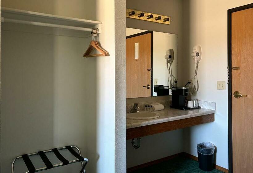 غرفة قياسية, The Trail Inn   Sutton, Nebraska   Us 6 Hwy