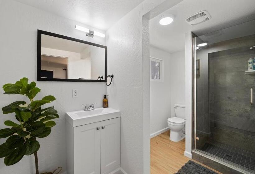 חדר סופריור, Adventure Lodge