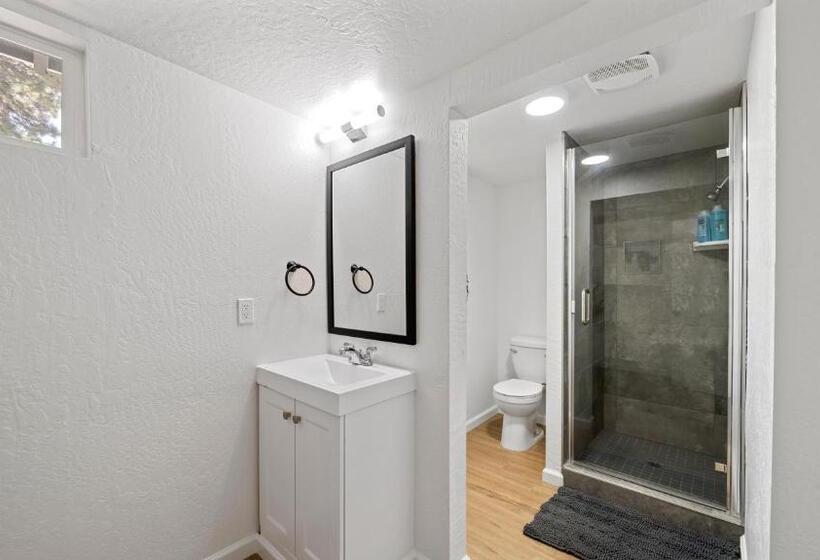 חדר סופריור, Adventure Lodge