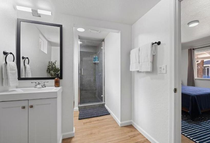 חדר סופריור, Adventure Lodge