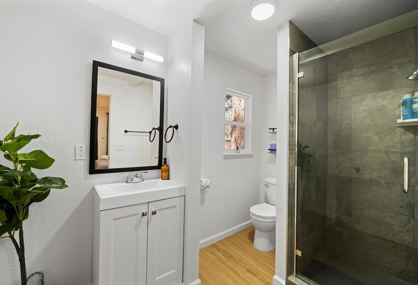 חדר סטנדרט, Adventure Lodge