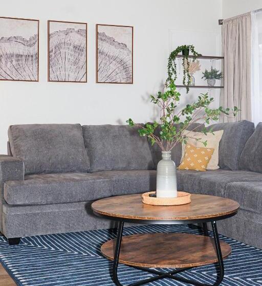 סוויטה משפחתית, Adventure Lodge