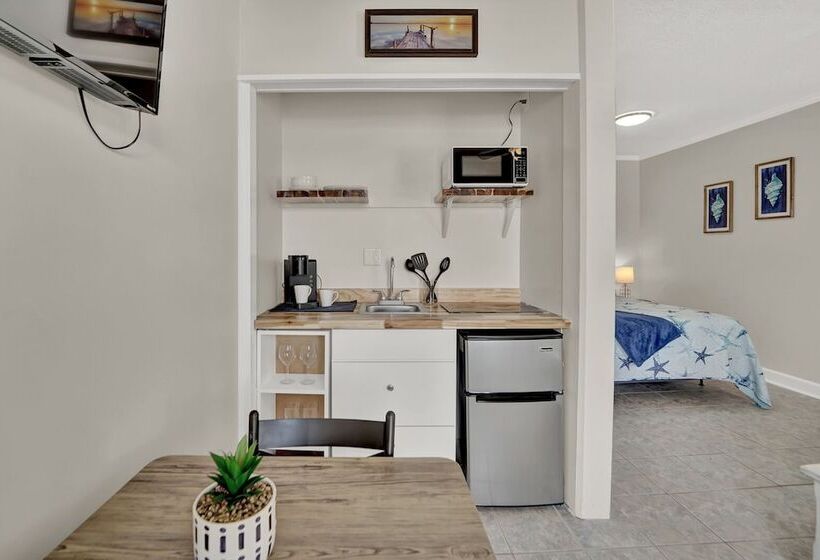 Студия Стандарт, Sea Foam Suites