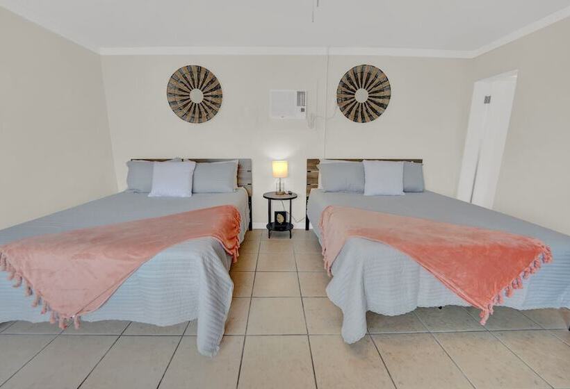 Номер Стандарт, Sea Foam Suites