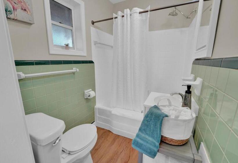 スタンダードインサイドビュールーム, Sea Foam Suites