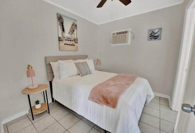 デラックスルーム, Sea Foam Suites