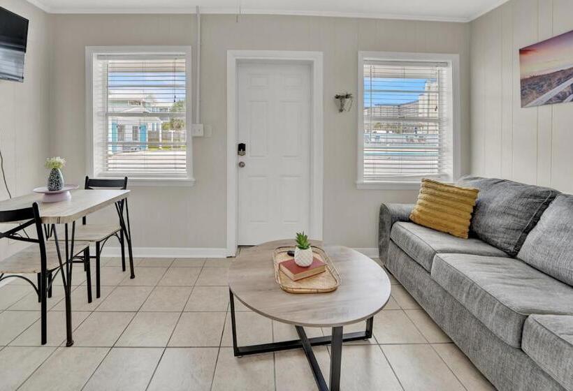 デラックスルーム, Sea Foam Suites