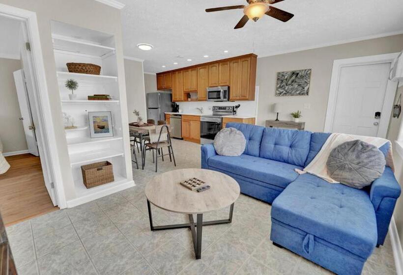 スタンダードインサイドビュールーム, Sea Foam Suites