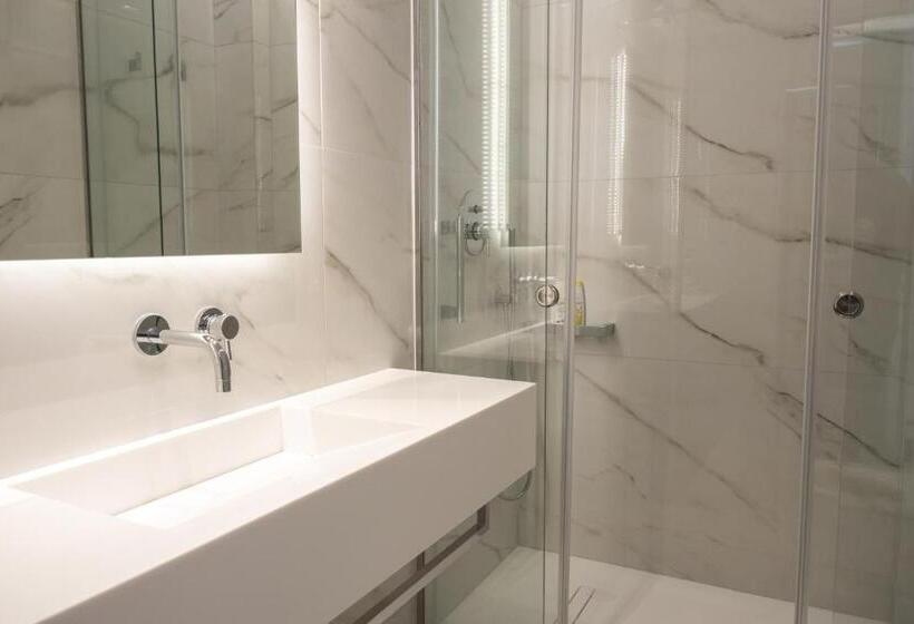 标准间带阳台, Tzanis Resort