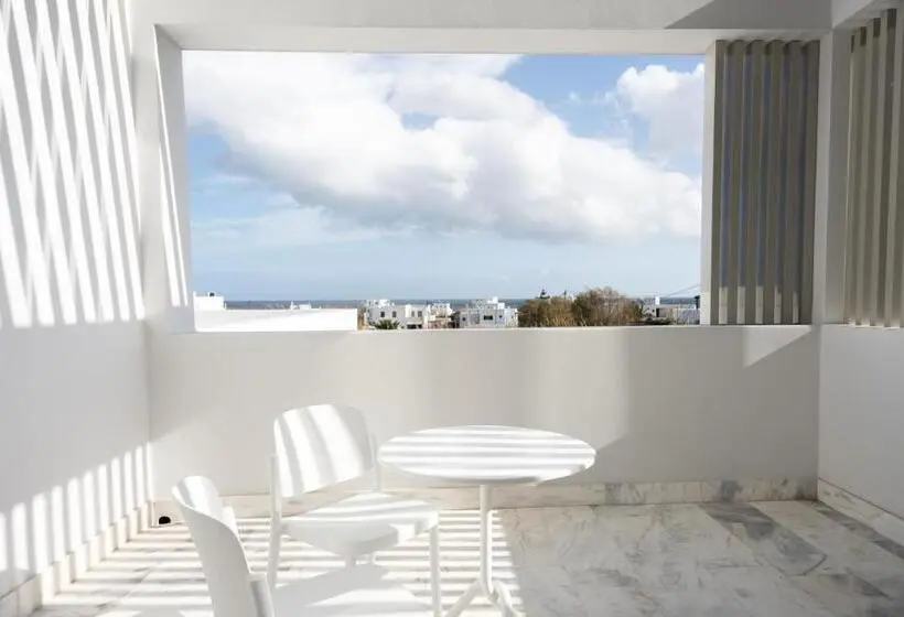 اتاق استاندارد با چشم‌انداز دریا, Tzanis Resort