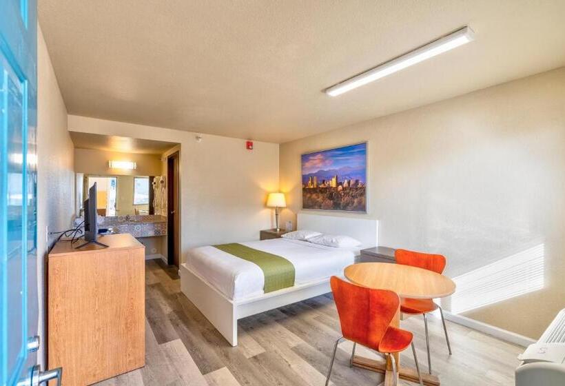 غرفة قياسية, City Inn