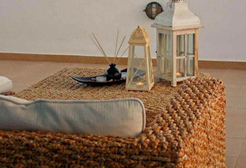 جناح دوبلكس, Mer Bleu Luxury Apartments