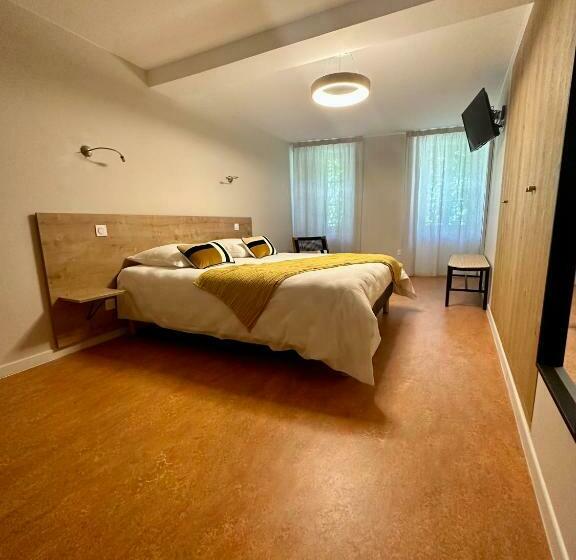 디럭스 룸, Logis Hôtel Restaurant L Argence