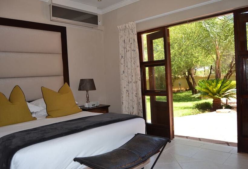 اتاق لوکس, The Capital Guest House