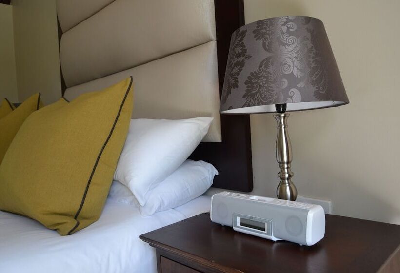 اتاق لوکس, The Capital Guest House