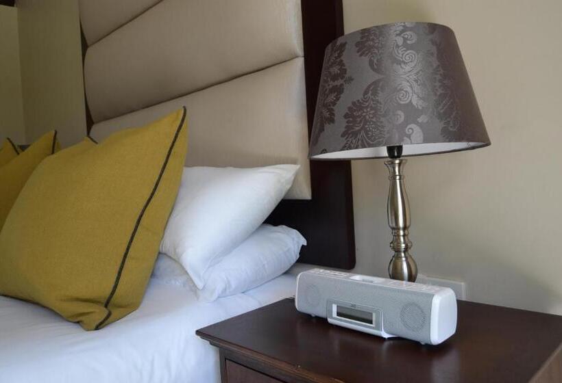 اتاق لوکس, The Capital Guest House