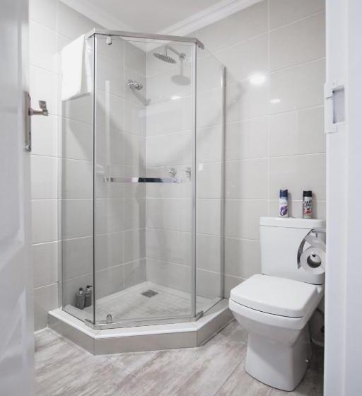 اتاق استاندارد, The Capital Guest House