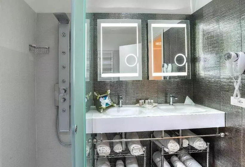 اتاق سوپریور, Trevi Rome Suite