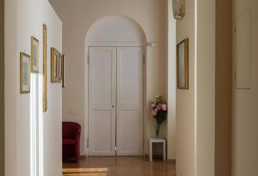سوییت, Trevi Rome Suite