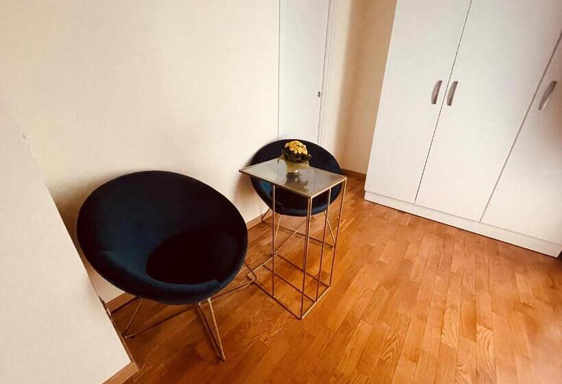 标准间, Trevi Rome Suite