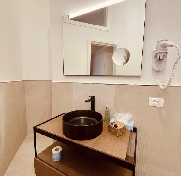 标准间, Trevi Rome Suite