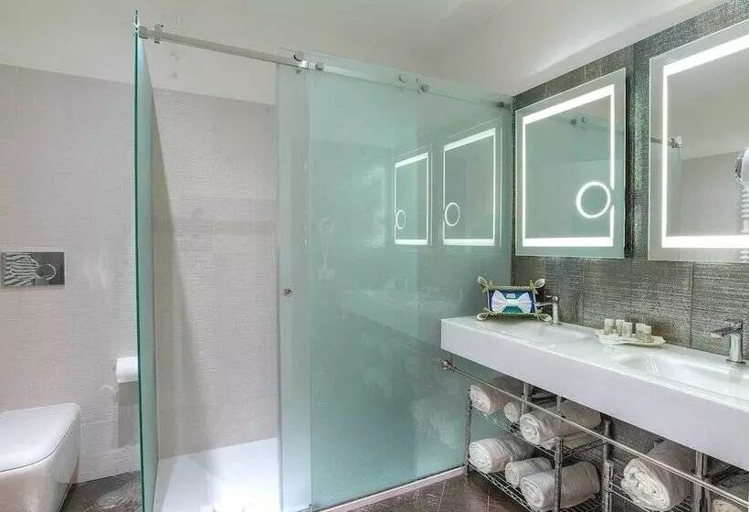 اتاق استاندارد, Trevi Rome Suite