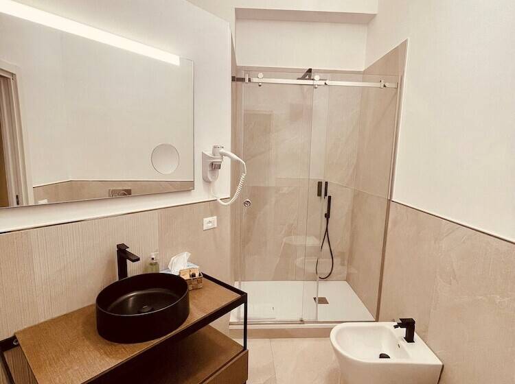 标准间, Trevi Rome Suite