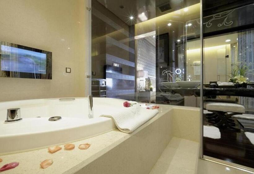 سوییت سوپریور, Chateau Star River Shanghai Minhang