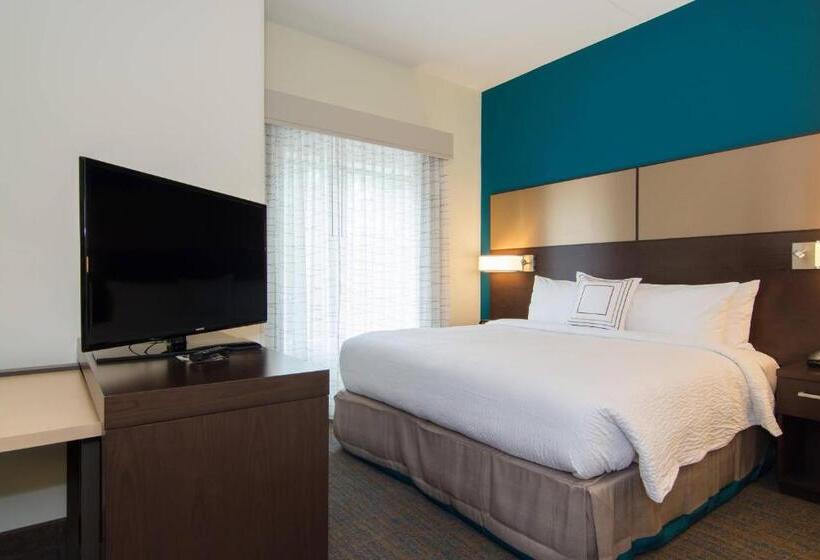 带大床的标准工作室, Residence Inn Raleigh Durham Airport/brier Creek