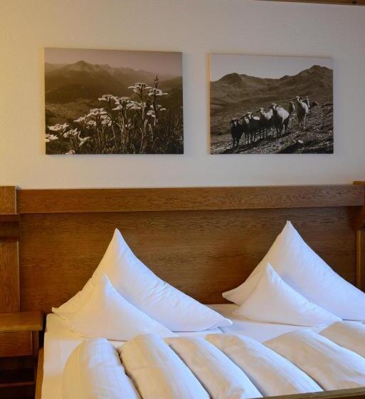 Трехместный Номер Deluxe, Quality Hosts Arlberg Hotel Garni Mössmer