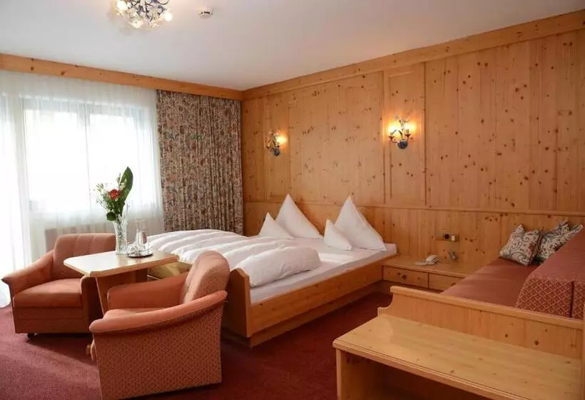 デラックストリプルルーム, Quality Hosts Arlberg Hotel Garni Mössmer