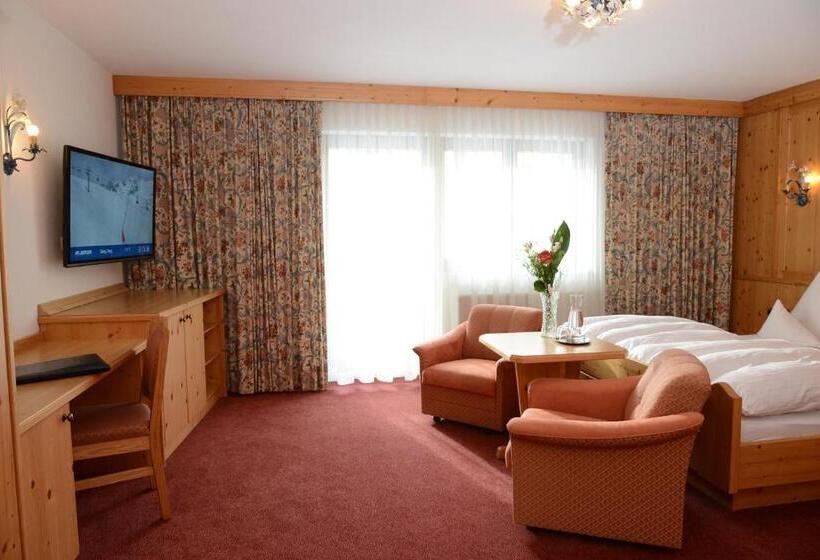 Трехместный Номер Deluxe, Quality Hosts Arlberg Hotel Garni Mössmer