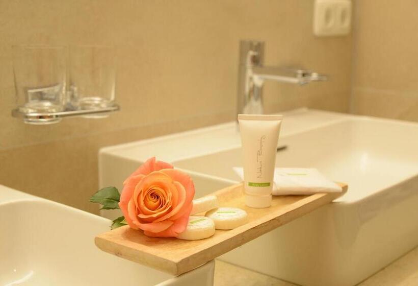 Трехместный Номер Deluxe, Quality Hosts Arlberg Hotel Garni Mössmer