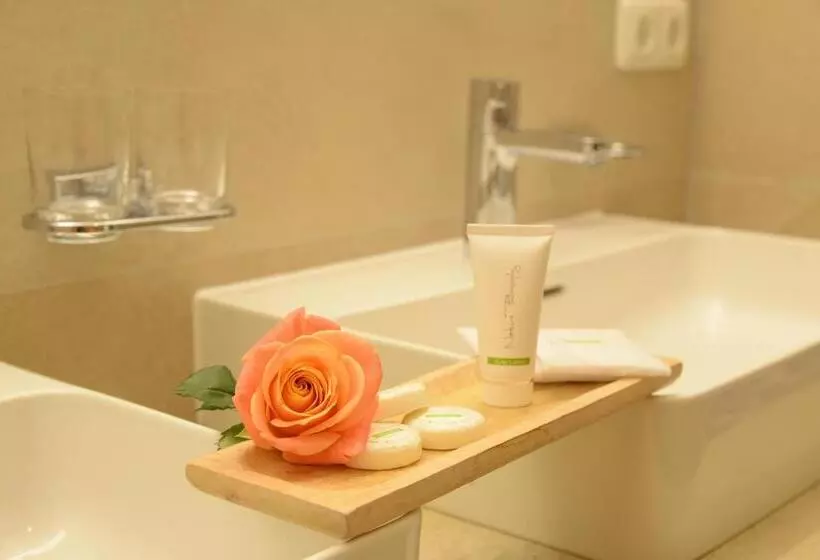 デラックストリプルルーム, Quality Hosts Arlberg Hotel Garni Mössmer