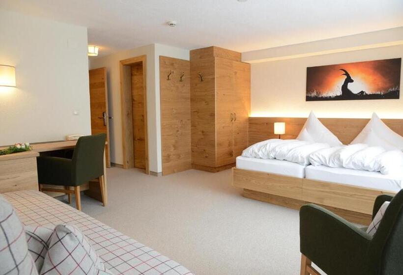 Трехместный Номер Deluxe, Quality Hosts Arlberg Hotel Garni Mössmer