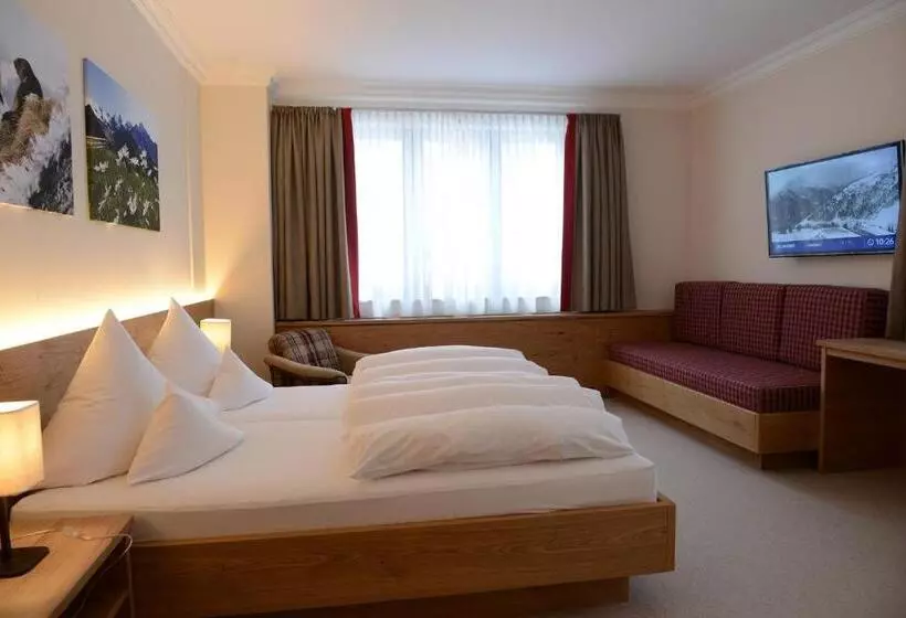 デラックストリプルルーム, Quality Hosts Arlberg Hotel Garni Mössmer