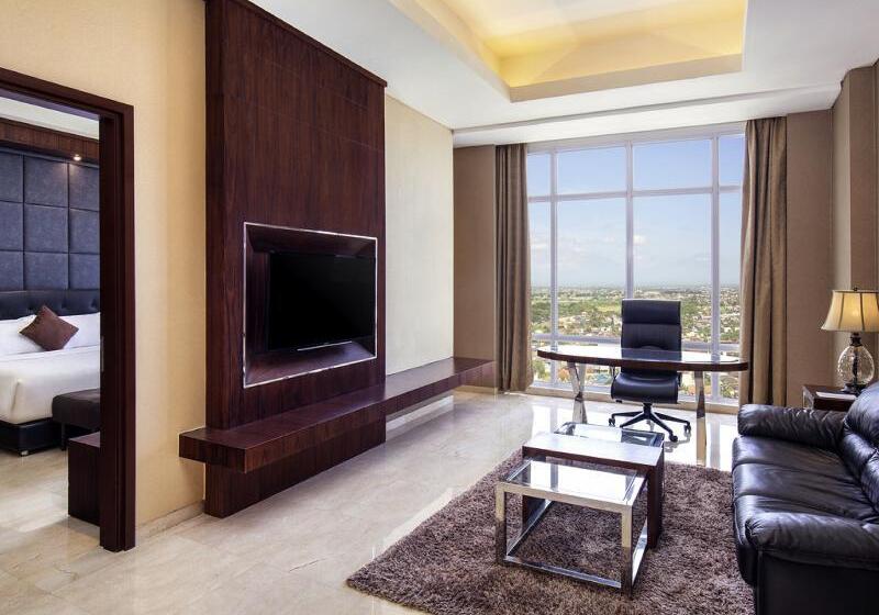 이그제큐티브 스위트 킹침대, Grand Mercure Solo Baru