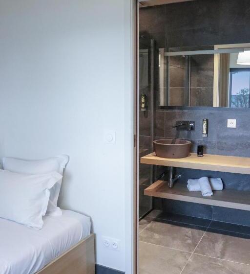 Дом 1 Спальня, Hôtel & Lodges Moby Dick
