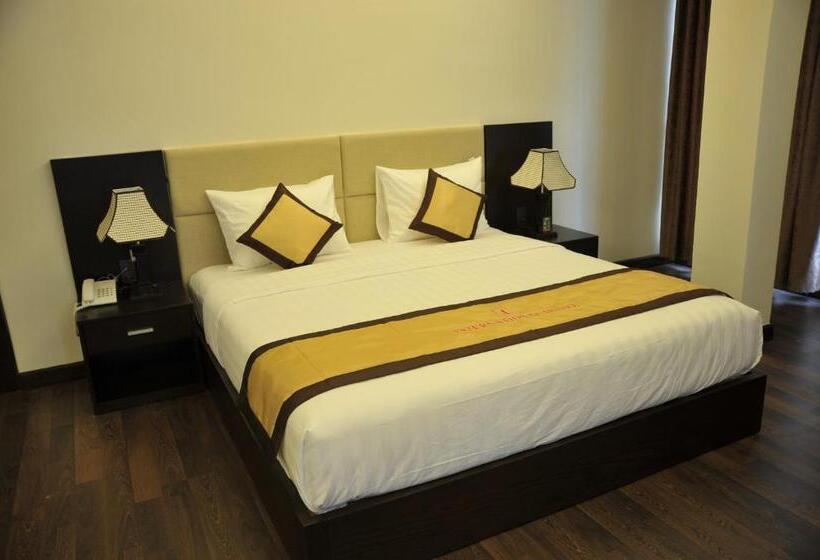 اتاق سوپریور, International