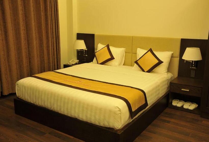 اتاق سوپریور, International