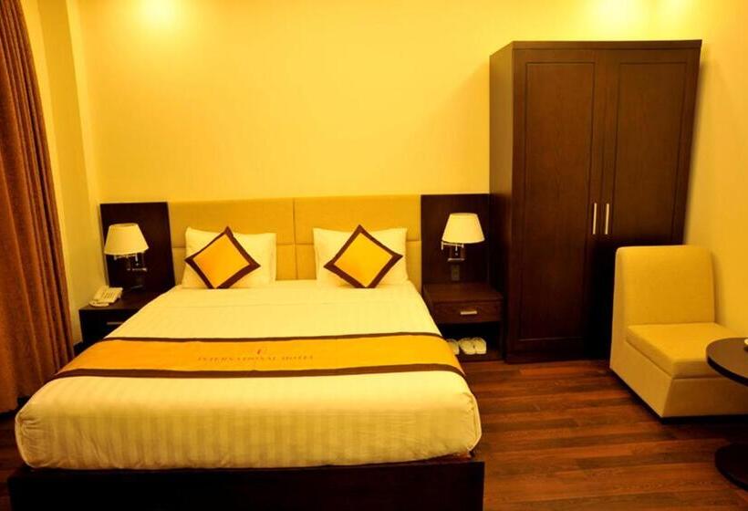 اتاق سوپریور, International