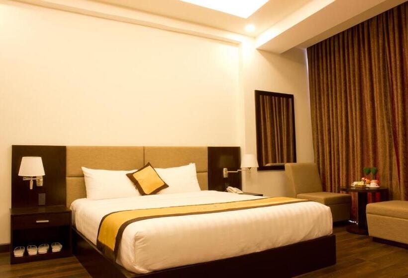 اتاق سوپریور, International