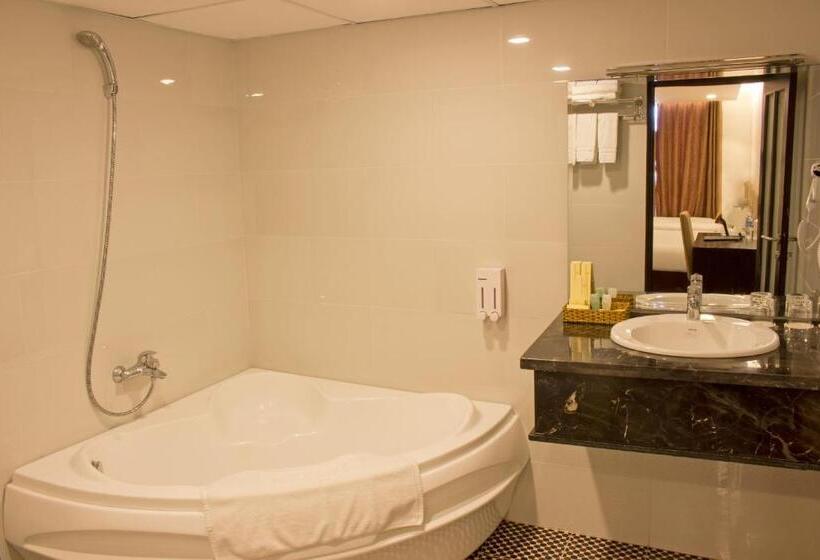 اتاق لوکس, International