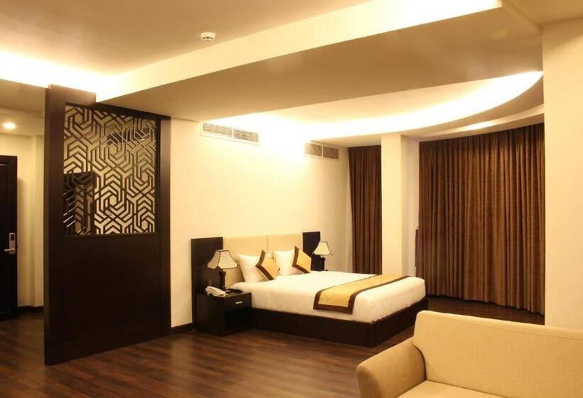 اتاق اجرایی, International