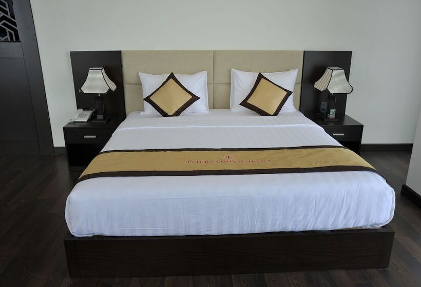 اتاق سوپریور, International