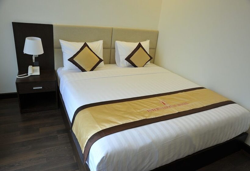 اتاق سوپریور, International